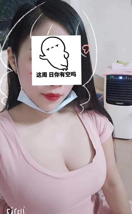 会所私约小妹